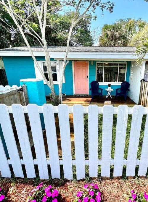 Beach Bungalow In Downtown Cocoa Beach Villa Exterior foto